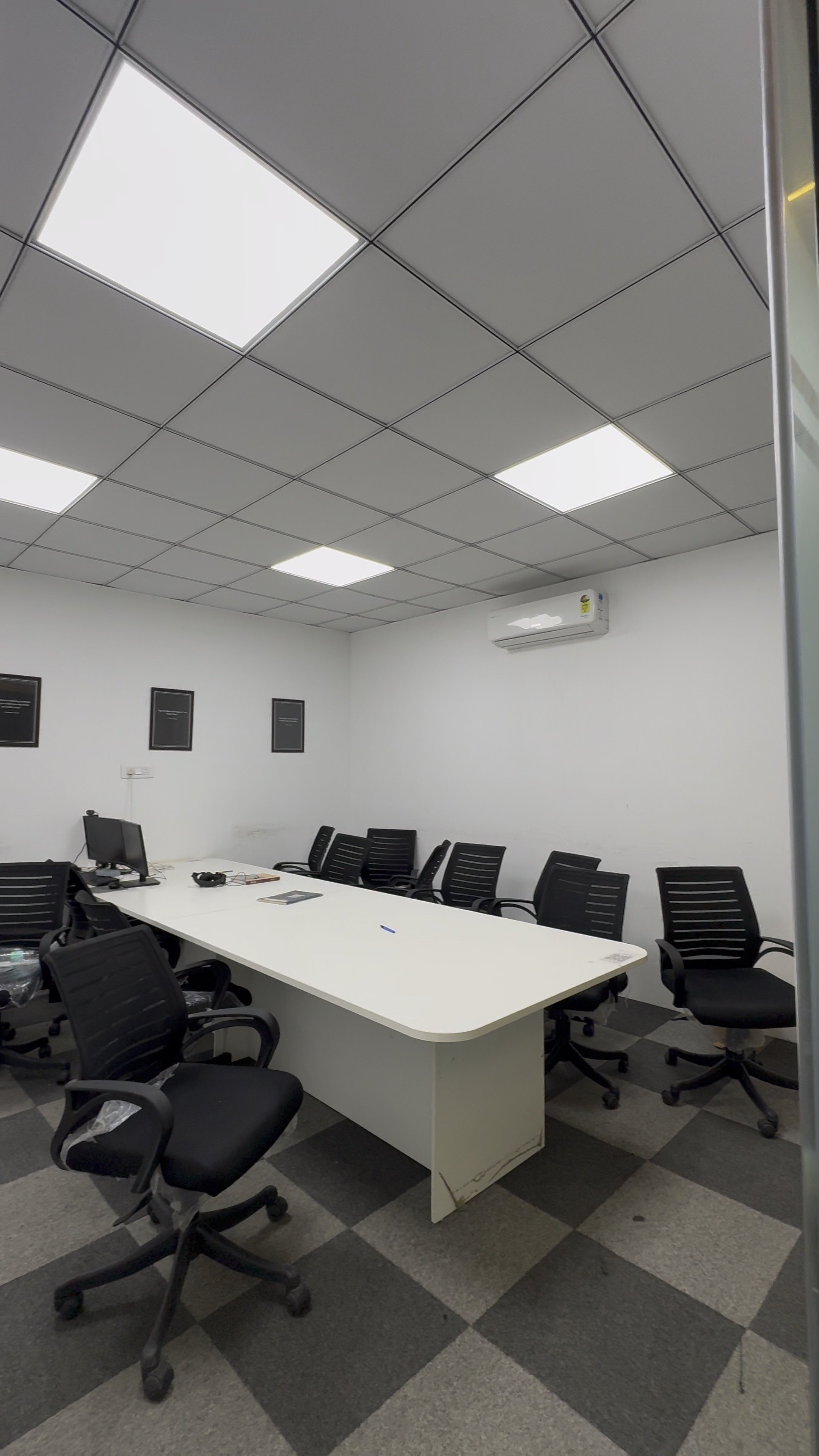 Tech Conference & Meeting Suite